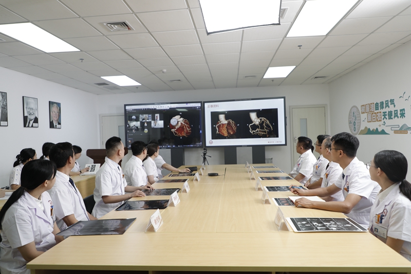 创意擎动“NEW”未来三星智能影像产品亮相PE展