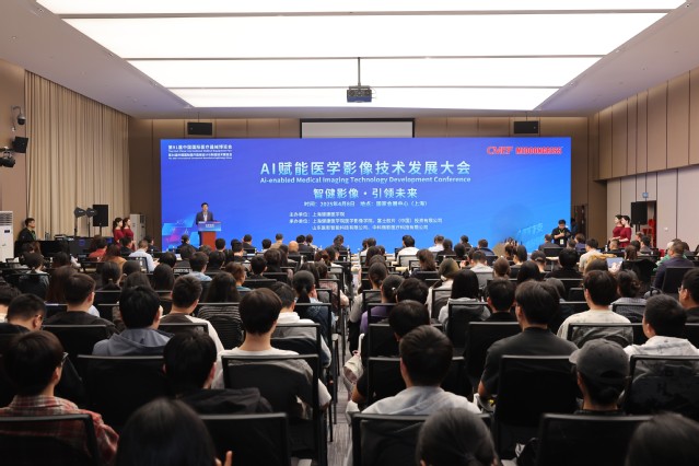 影石创新申请飞行器控制相关专利飞行器模式切换及控制策略调整方法
